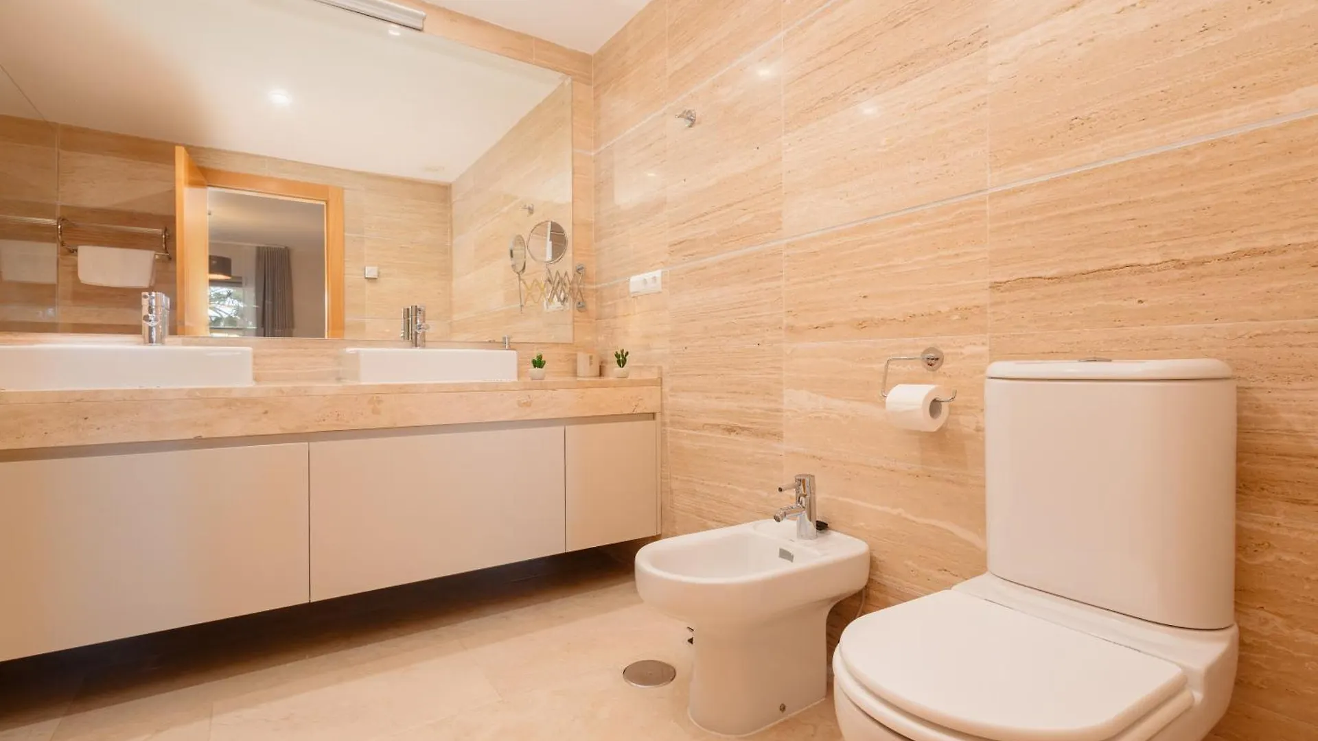 Beautiful Apartment In Benahavis, Marbella Estepona